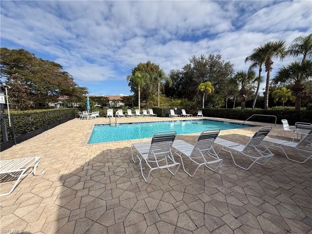 5640 Northboro DR 201, Naples, FL 34110