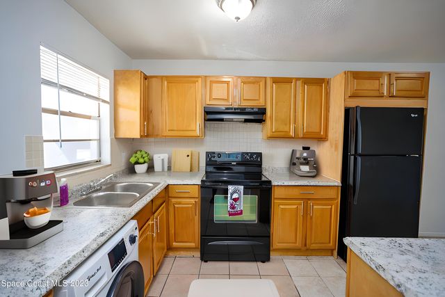 1727 Avocado Avenue 6, Melbourne, FL 32935