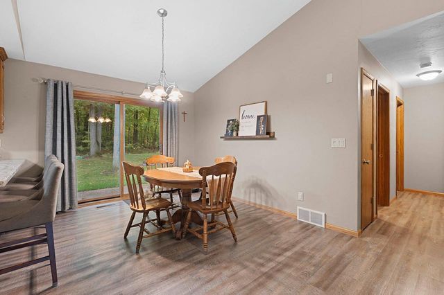 6218 TIELENS ROAD, Luxemburg, WI 54217