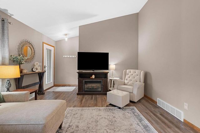 6218 TIELENS ROAD, Luxemburg, WI 54217