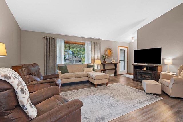 6218 TIELENS ROAD, Luxemburg, WI 54217