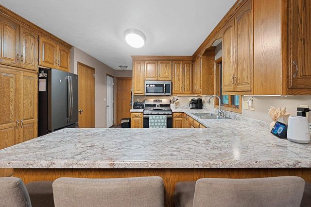 6218 TIELENS ROAD, Luxemburg, WI 54217