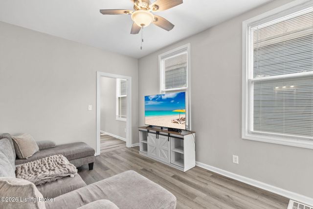 3304 Bank St, Louisville, KY 40212