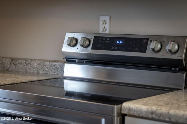 3304 Bank St, Louisville, KY 40212