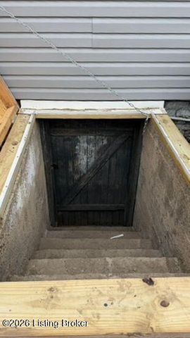 3304 Bank St, Louisville, KY 40212