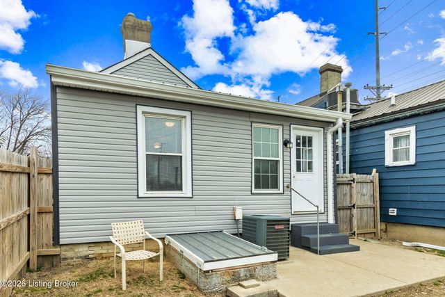 3304 Bank St, Louisville, KY 40212