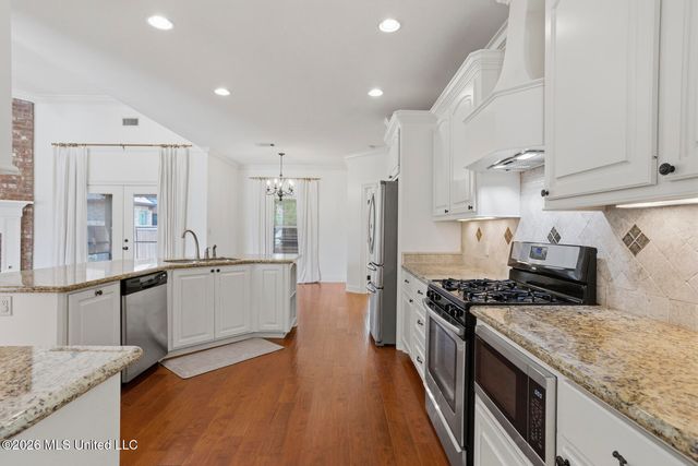 303 Siltstone Ridge, Brandon, MS 39047