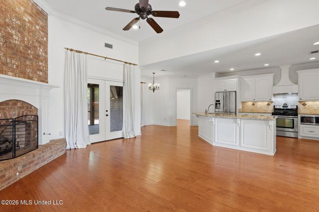 303 Siltstone Ridge, Brandon, MS 39047