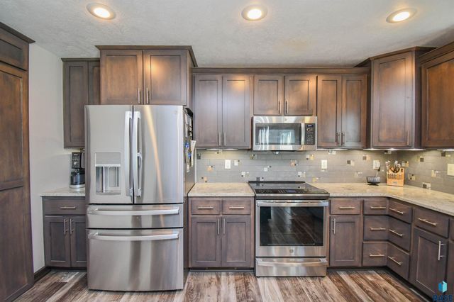 9209 W Dragonfly Dr Drive, Sioux Falls, SD 57107