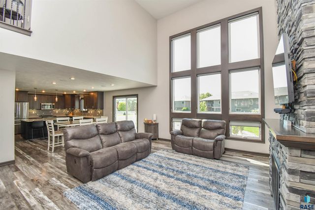 9209 W Dragonfly Dr Drive, Sioux Falls, SD 57107