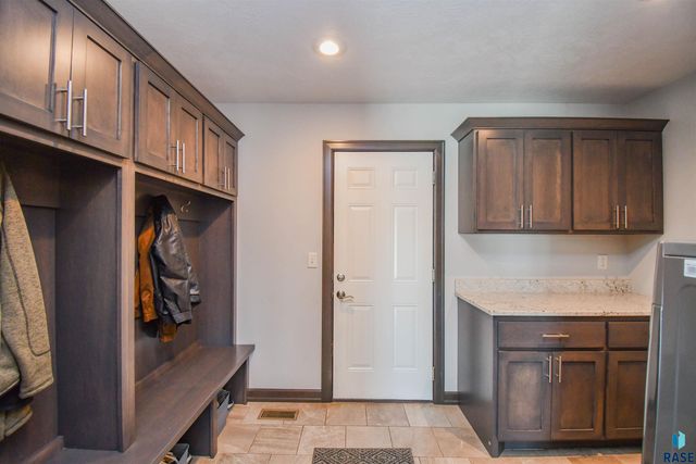 9209 W Dragonfly Dr Drive, Sioux Falls, SD 57107