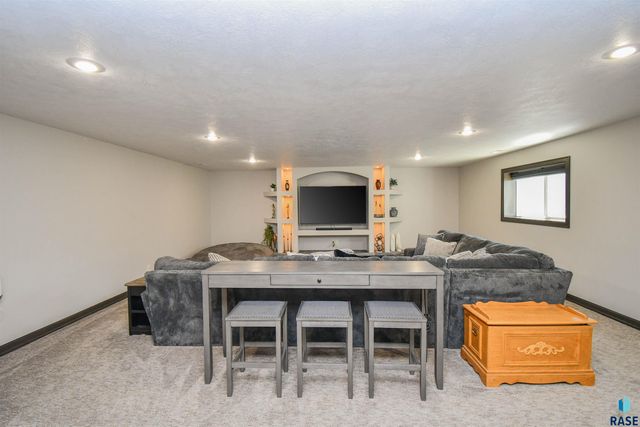 9209 W Dragonfly Dr Drive, Sioux Falls, SD 57107
