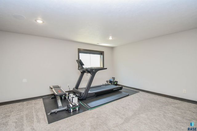 9209 W Dragonfly Dr Drive, Sioux Falls, SD 57107