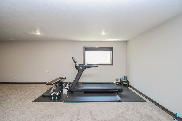 9209 W Dragonfly Dr Drive, Sioux Falls, SD 57107