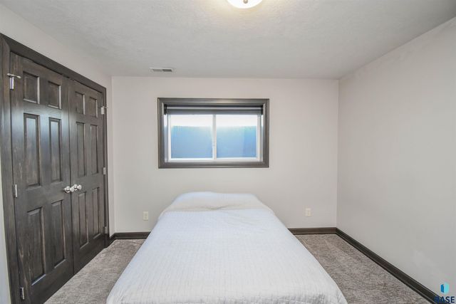9209 W Dragonfly Dr Drive, Sioux Falls, SD 57107