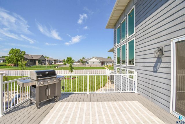 9209 W Dragonfly Dr Drive, Sioux Falls, SD 57107
