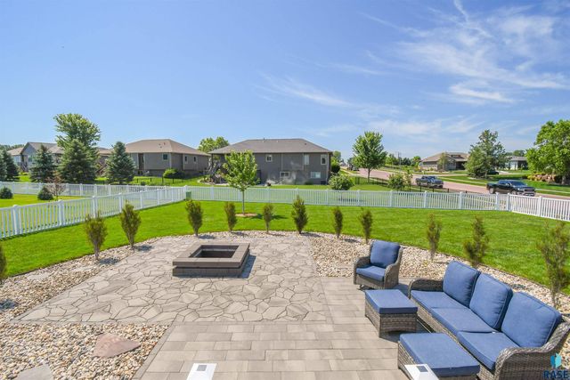 9209 W Dragonfly Dr Drive, Sioux Falls, SD 57107
