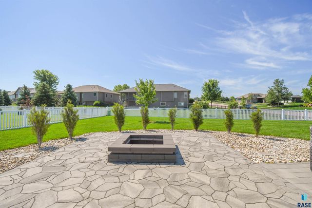 9209 W Dragonfly Dr Drive, Sioux Falls, SD 57107