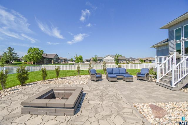 9209 W Dragonfly Dr Drive, Sioux Falls, SD 57107