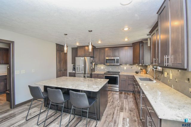 9209 W Dragonfly Dr Drive, Sioux Falls, SD 57107