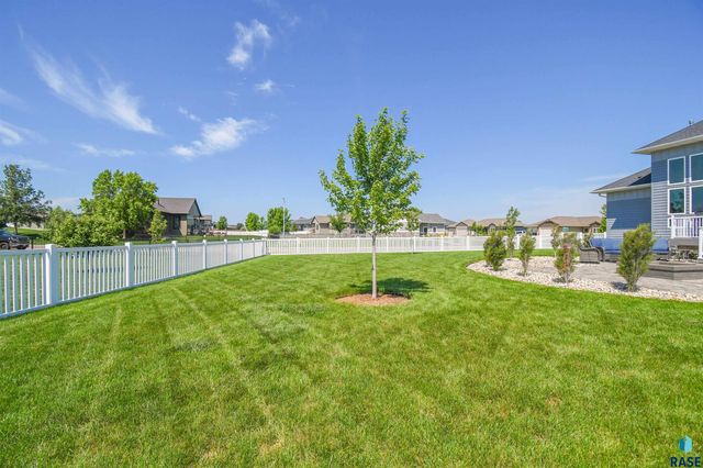 9209 W Dragonfly Dr Drive, Sioux Falls, SD 57107