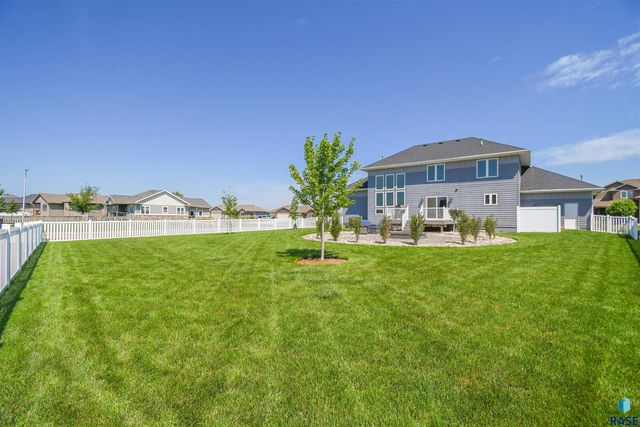 9209 W Dragonfly Dr Drive, Sioux Falls, SD 57107