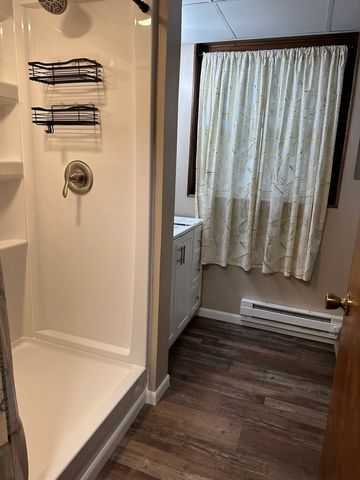 6049 E Flyers Drive, Woodlawn, IL 62898