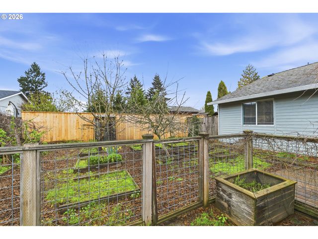 3823 Ne LINCOLN St, Hillsboro, OR 97124