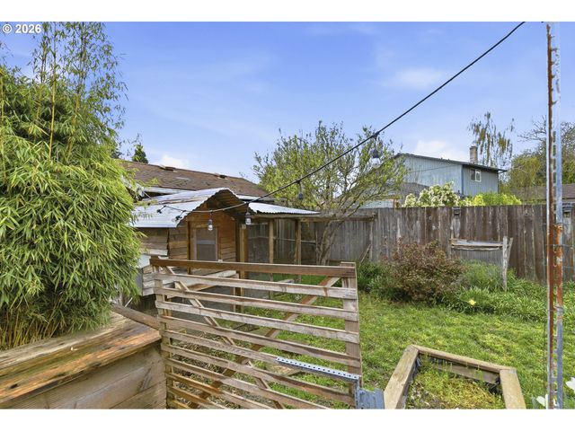 3823 Ne LINCOLN St, Hillsboro, OR 97124