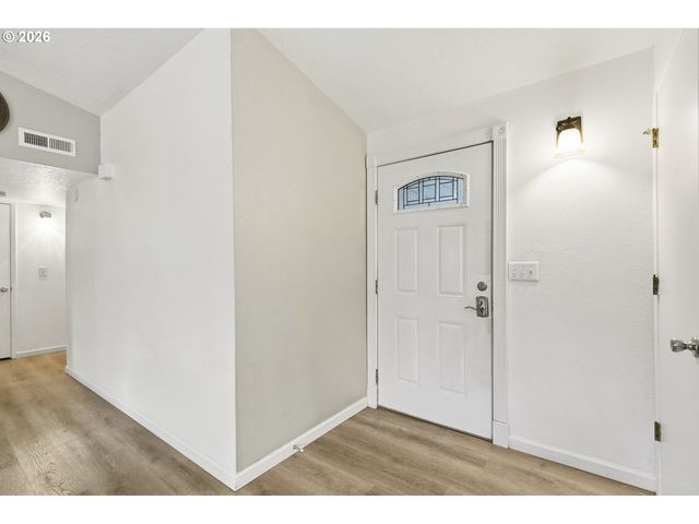 3823 Ne LINCOLN St, Hillsboro, OR 97124