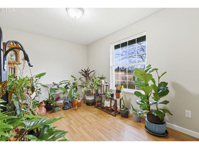 3823 Ne LINCOLN St, Hillsboro, OR 97124