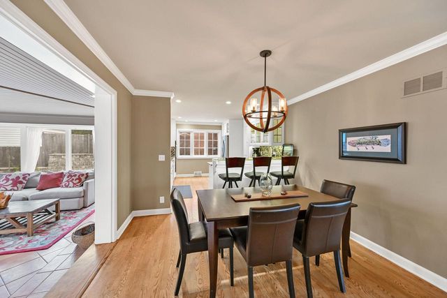 6209 Berkeley BOULEVARD, Whitefish Bay, WI 53217