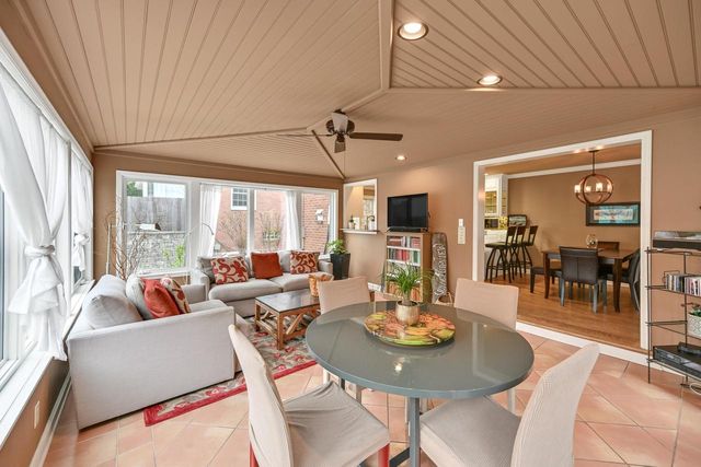 6209 Berkeley BOULEVARD, Whitefish Bay, WI 53217