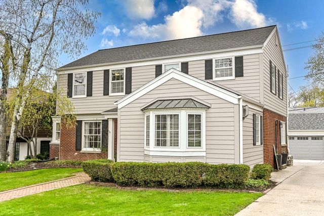 6209 Berkeley BOULEVARD, Whitefish Bay, WI 53217