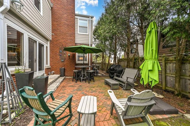 6209 Berkeley BOULEVARD, Whitefish Bay, WI 53217