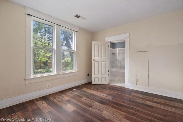 1221 N 39th Street, Fort Smith, AR 72904