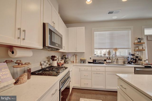 8078 TRIBECA ST, Derwood, MD 20855