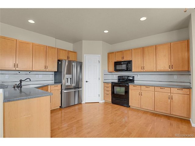 6651 Big Leaf Ln, Colorado Springs, CO 80927