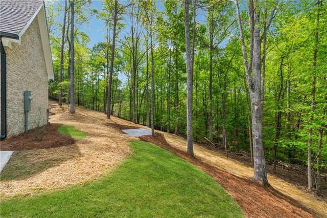 6029 Wellington Avenue, Gainesville, GA 30506