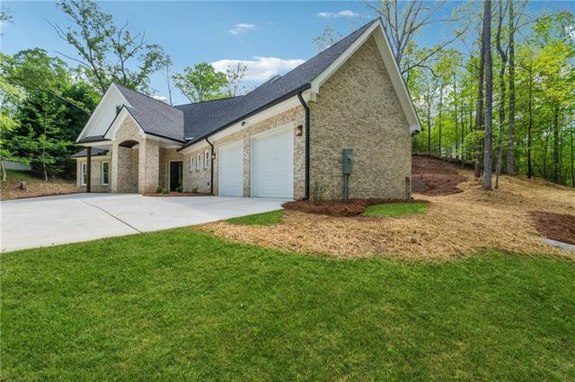 6029 Wellington Avenue, Gainesville, GA 30506