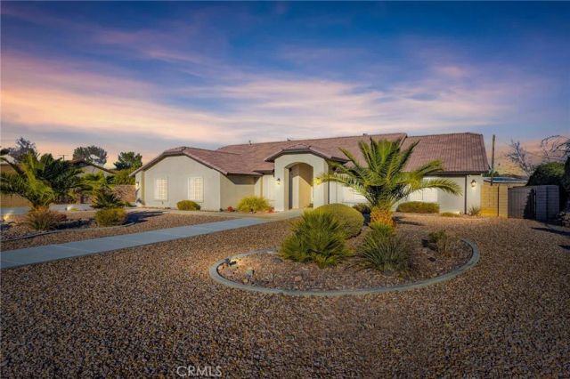 14305 Bochee, Apple Valley, CA 92307