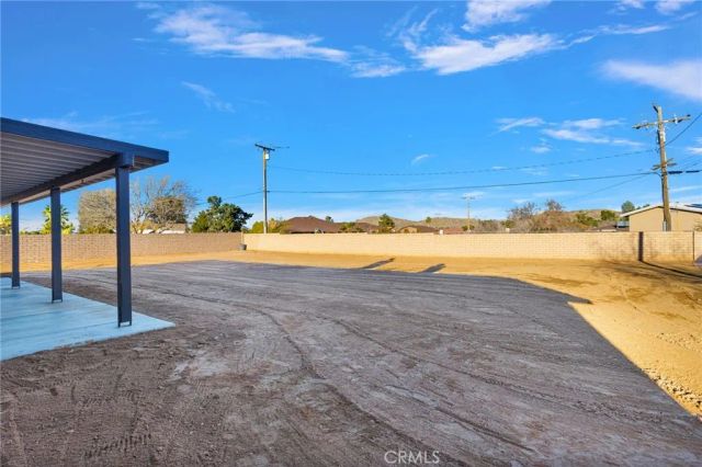 14305 Bochee, Apple Valley, CA 92307