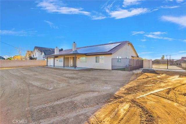 14305 Bochee, Apple Valley, CA 92307