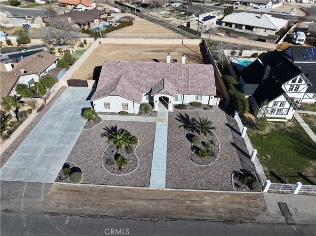 14305 Bochee, Apple Valley, CA 92307