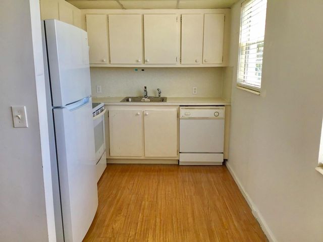 84 Brighton B 84, Boca Raton, FL 33434