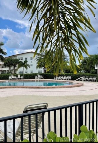 84 Brighton B 84, Boca Raton, FL 33434