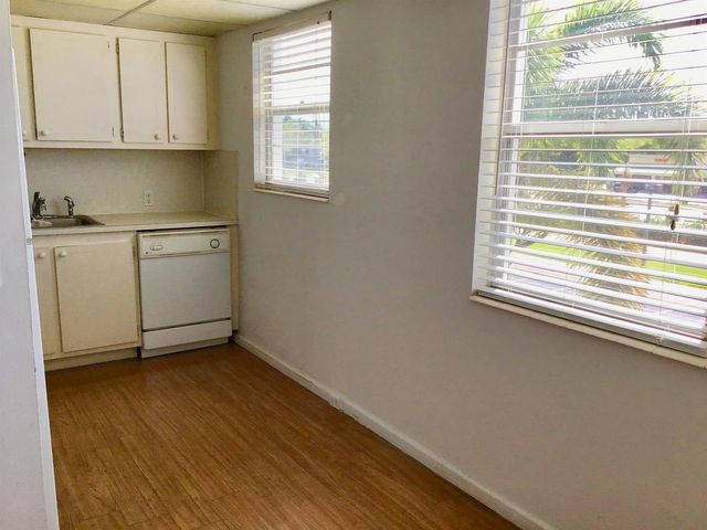 84 Brighton B 84, Boca Raton, FL 33434