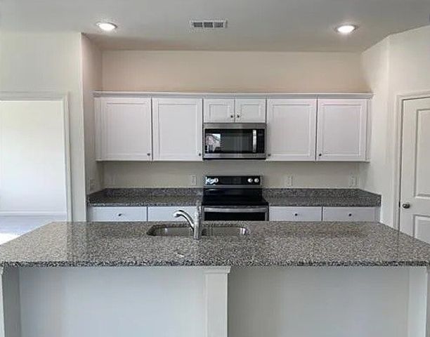 791 Camden Drive, Lavon, TX 75166
