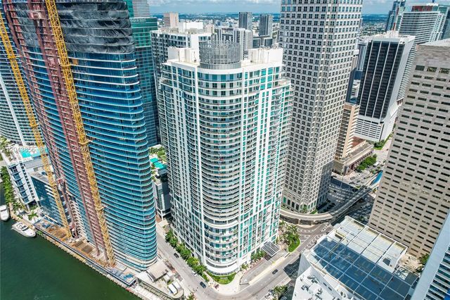 300 S Biscayne Blvd L-612, Miami, FL 33131