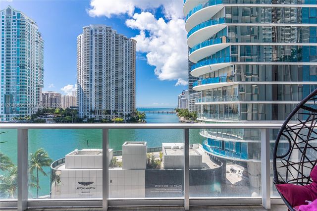 300 S Biscayne Blvd L-612, Miami, FL 33131